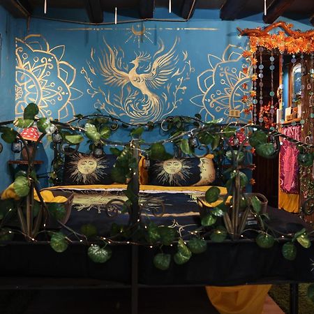 La Casa Di Strega Euphoria - Casa Vacanza Tra Arte E Magia Viterbo Exterior foto